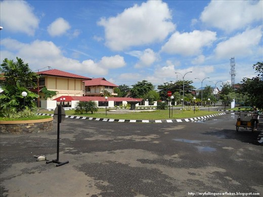 A typical front yard of a building in Makassar.
