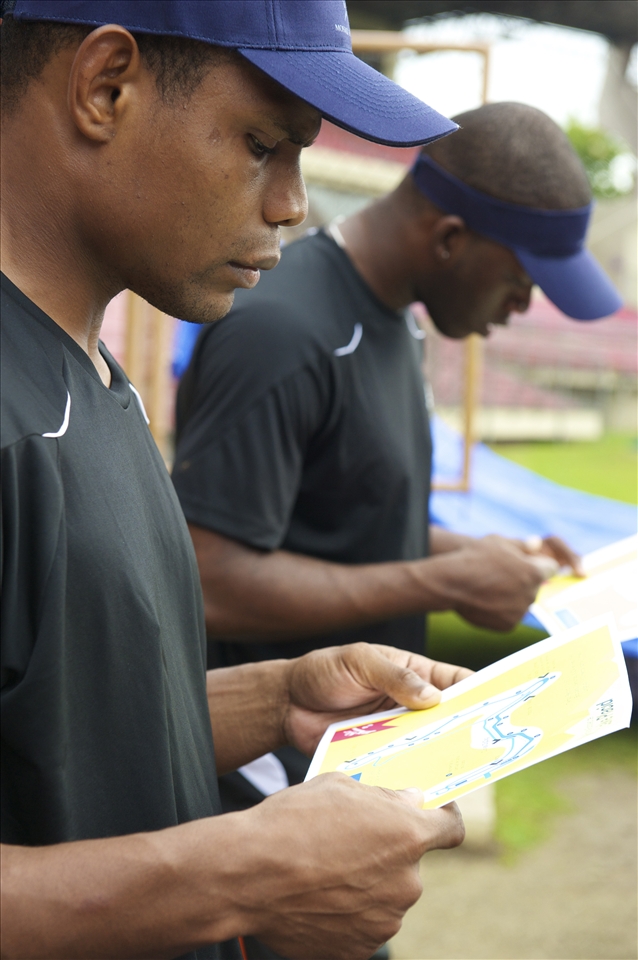 Memorizing the Bobsled track. With speeds up tp 160 kph mistakes are critical.