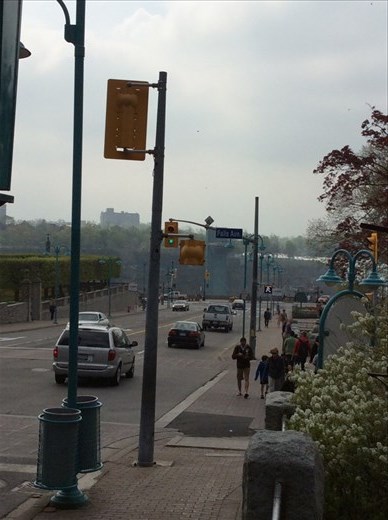 First view of the American Falls