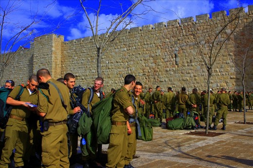 Faces of the Middle East - The young and defenceless.
Cheerful and optimistic juveniles gather on an early Saturday morning for their training routine as part of Israeli Defence army.
What gets portrayed in the media for the Israeli defence army often forgets to mention that behind the force lies nothing but bright eyed youth, looking for adventure, experience and justice.  Elements that have all been morphed into a very powerful force.