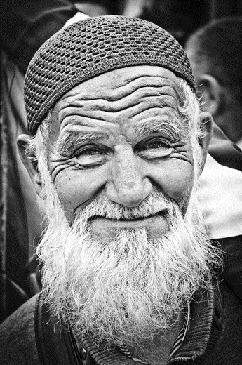 Kindness: a perfect stranger started smiling at me like a lifelong friend.