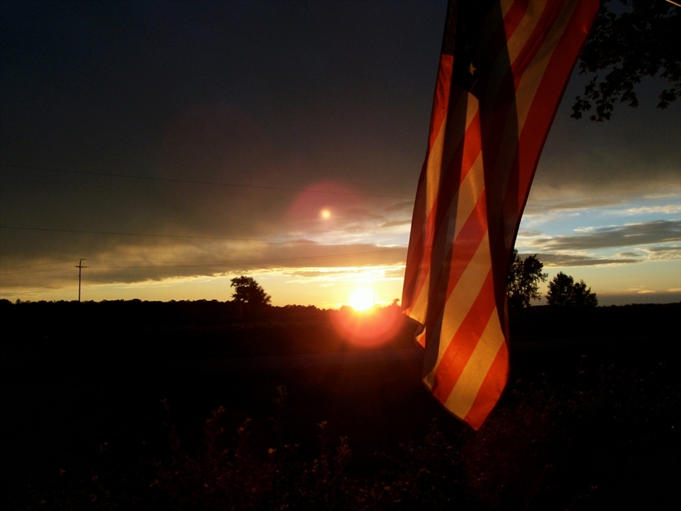 The American flag is the best form of memorial Americans have. It is flown in every state in the country, at nearly every home in the country, and is known by everyone for what it has gone through: wars both foreign and domestic, conflicts and bloodshed. It stands still today as a testament to a people and their ideals of freedom and justice for all.