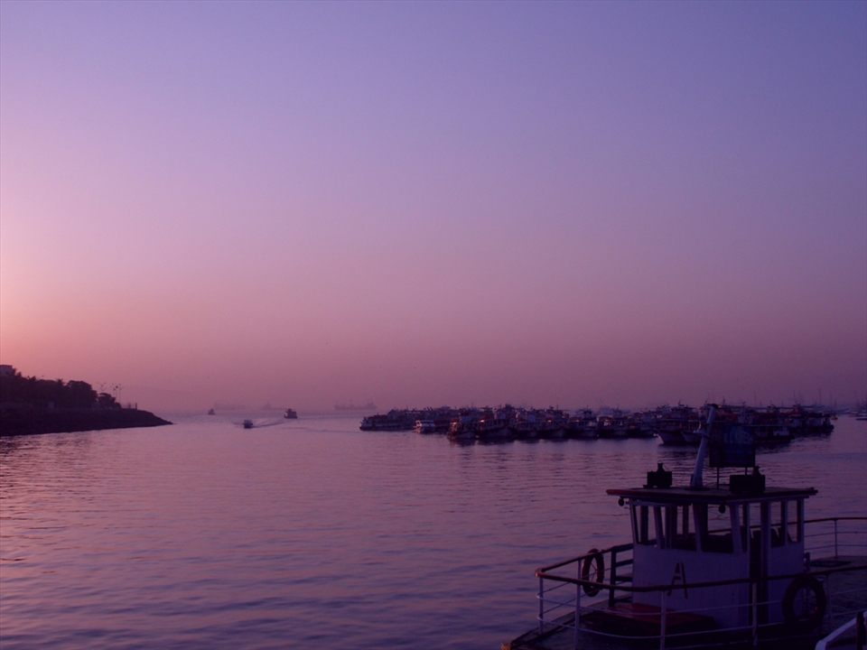 Harbor scene at Gateway of India in the morning