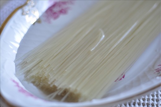 noodles in the cold water