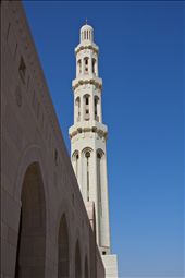 Rare clear blue April sky above Grand Mosque in Muscat: by richard_irecky, Views[295]