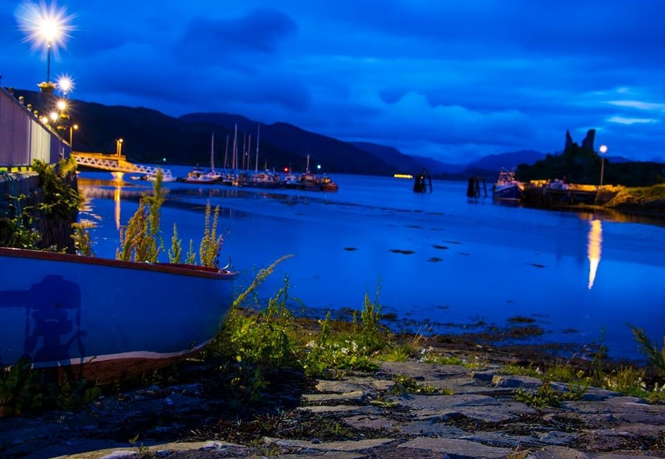 I stayed at a little village called Kyleakin that sits on the edge of Skye. I enjoyed taking a boat and venturing out deep into the mountains.