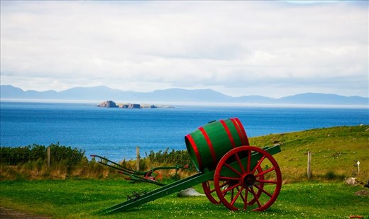 I came across a little village in the north of Skye that is near the gorgeous Atlantic Ocean. 