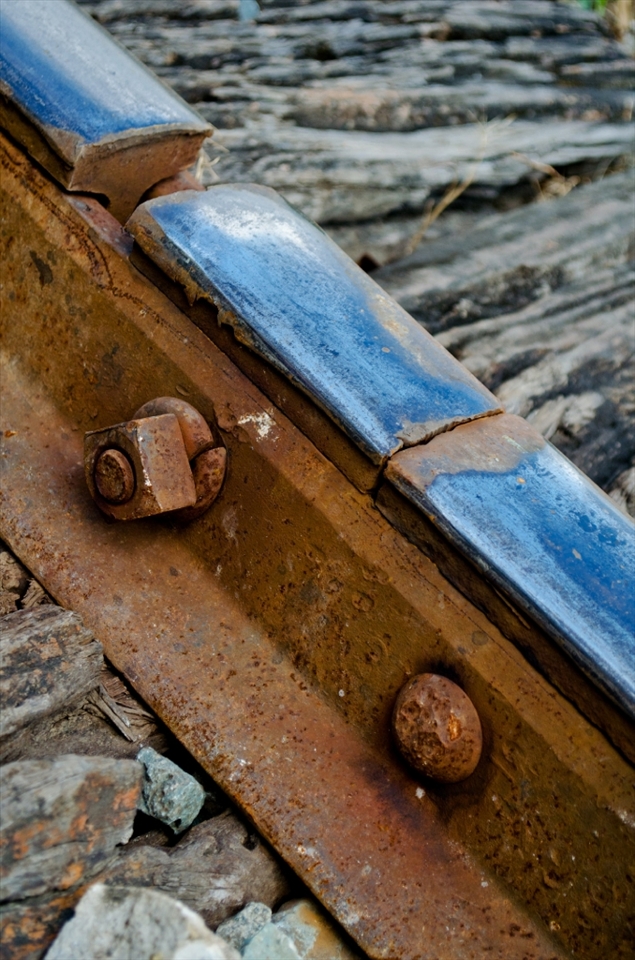 Broken rail connector hardly maintained by the government. Began in 1892, the railroad company used to operate a 479-kilometer route from Northern Philippines to the south. One of the major causes of the problem not to mention the government's neglect in past decades is the persistent problems with informal settlers.