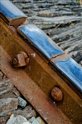 Broken rail connector hardly maintained by the government. Began in 1892, the railroad company used to operate a 479-kilometer route from Northern Philippines to the south. One of the major causes of the problem not to mention the government's neglect in past decades is the persistent problems with informal settlers.: by ricobagsit, Views[486]