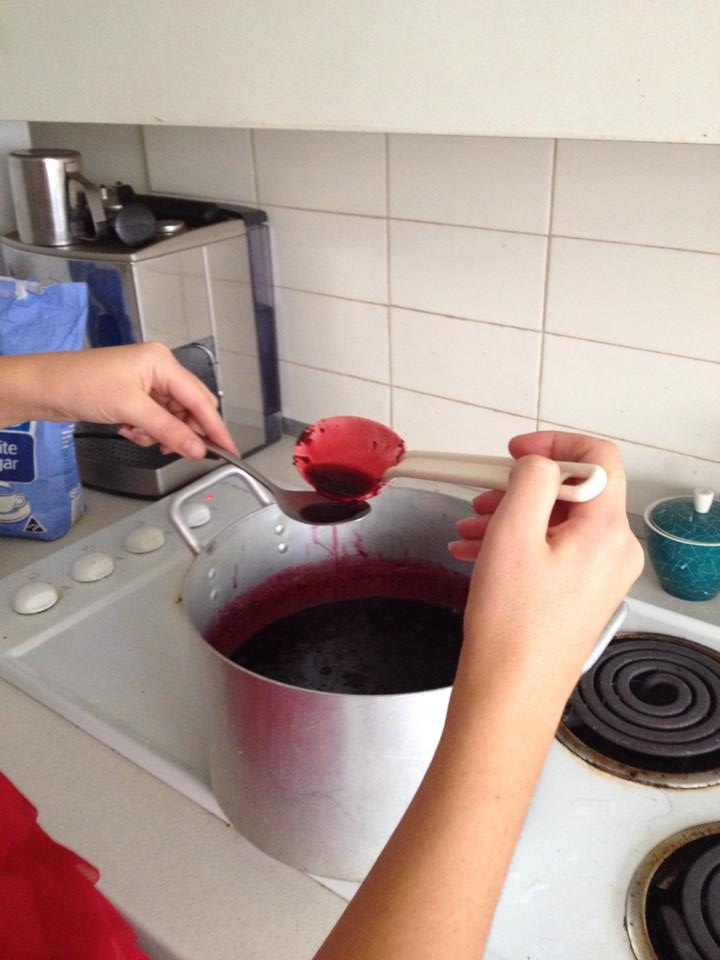 Test the consistency by putting jam on a cold spoon