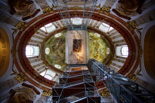 I'm a big fan of ceilings and was deflated when I saw the restoration work happening inside St. Peter's church! No problem.... I used the scaffolding as leading lines to the intricate ceiling art.