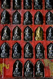 «Old Buddha statues, Luang Prabang, Laos»
Luang Prabang, Laos, December 2012. A collection of old Buddha statues can be found in Wat Xieng Thong. Only one of these statues keeps the original golden colour. This is the most magnificent buddhist temple in Luang Prabang with a beautiful and unique architecture and decoration.: by rosafurtado, Views[1433]