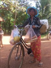 Lady selling bread door to door: by rtumicki, Views[735]