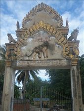 I thought this was funny - a pagoda with hyenas all over it.: by rtumicki, Views[377]