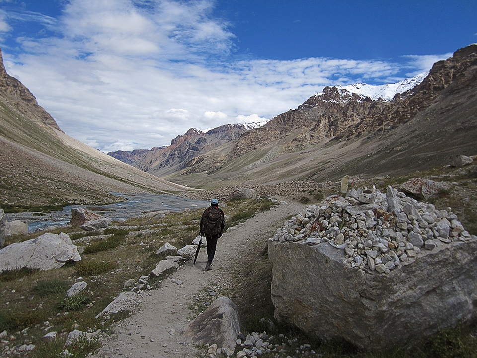 Into the mountain : Journey of a thousand miles starts with a small step. This is the  start of a 100km odyssey into absolute wilderness of Ladakh, India 