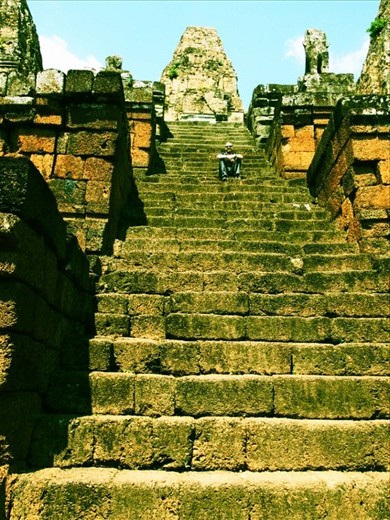 Russ on the steps of Ta Som