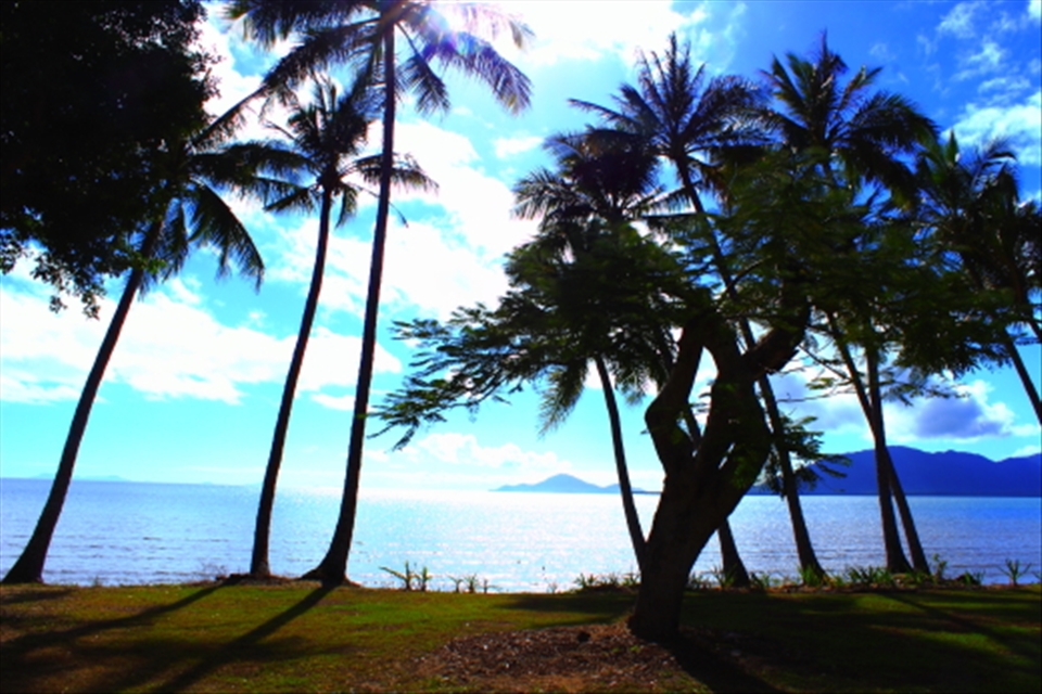 Beautiful Cardwell offers amazing vistas & waters infested with crocodiles