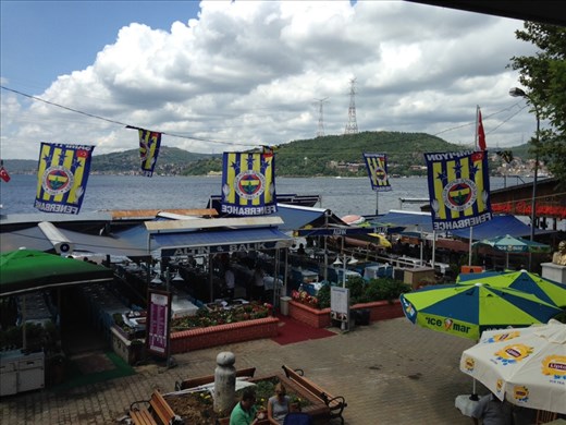 Got off the ferry at Anadolu Kavagli, a quaint fishing village on the Asia side of the Bosphorus. We picked a restaurant overlooking the water.