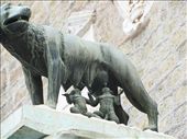 Statue of Romulus and Remus, founders of Rome, nursing from adoptive mother wolf: by samannmiller, Views[611]