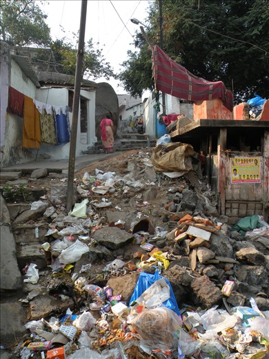 In-country migration, increased birth rates, and an infrastructure struggling to keep up leave many Indians with nowhere to dispose of garbage but the street. Waste pickers provide a valuable social, economic, and environmental service by collecting reusable or recyclable materials to sell.  