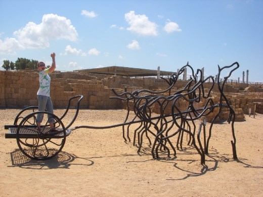Statue at the end of the Hippodrome