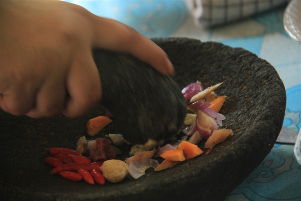 Blend the seasoning with traditional blender