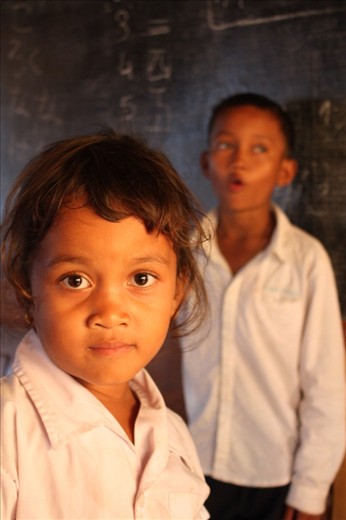 All children attend public school where school uniform is obligatory. The orphanage provides them with the help of donations which largely come from former volunteers. 