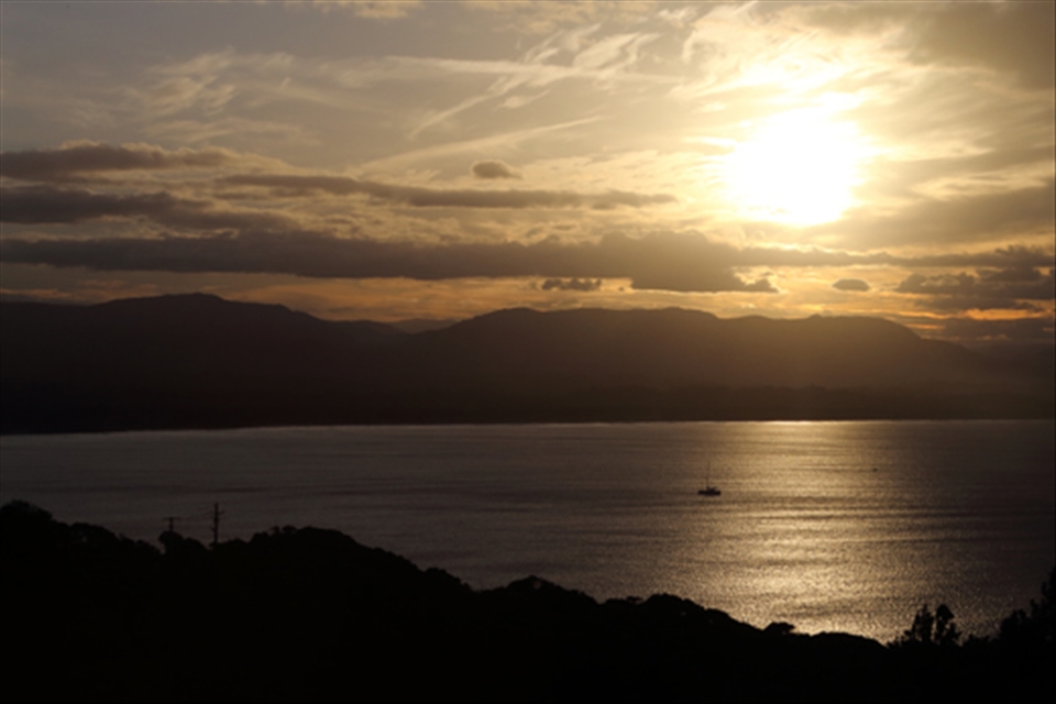 The boat hadn't moved at all, and like it, i didn't want to leave this place.