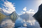 Milford Sound is a must-go place when you visit Fiordland National Park,in South West of New Zealand.  Milford Sound is a fjord and it only has few sunny days in a year as it's known as the wettest inhabited place in New Zealand, depends on one's luck. The sound gives a great mirror effect panoramic view.: by sean_lee, Views[693]