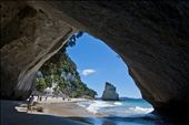 Cathedral Cove is one of the attractions on the Coromandel Peninsula in North Island New Zealand. The cathedral-shape rock arc is a symbol of Cathedral Cove. The cave and the beach was used as the tunnel through which the Pevensie children first re-enter Narnia in the movie version of The Chronicles of Narnia: Prince Caspian. The northern region of North Island has a lot of white sandy beaches to offer, ideal place for relaxing in summer.: by sean_lee, Views[1089]