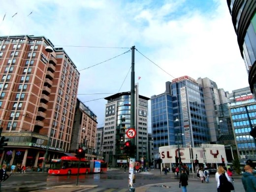 But deep inside of you, you know that you are not allowed to take their direction, anyway, you don’t want to lead such a lifestyle… In these densely-populated cities where you might feel alone even if you are among others…