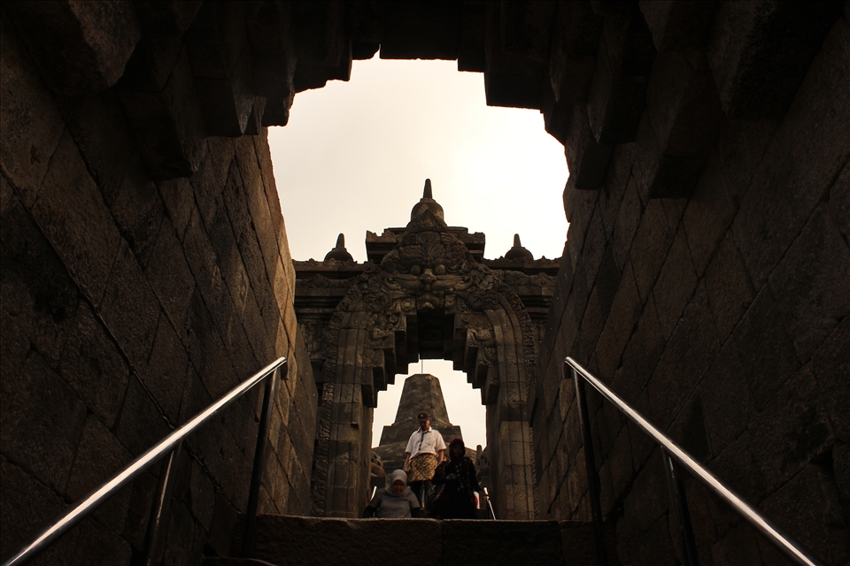 When Sun go down, The announcer  tell the Visitor that the place will be closed