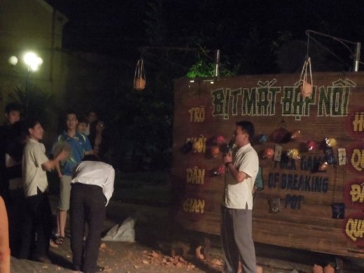 It was hilarious watching this game-- the crowd cheered whenever someone actually hit & smashed the pot, and laughed when they swung & missed!