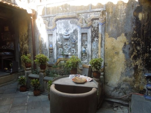 Mosaic & fountain in the house's courtyard