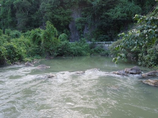 This spot is believed to be the underwater entrance to an even bigger cave than the ones that have recently been discovered here in Phong Nha! That would make it the new biggest cave in the world!