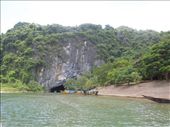The entrance to the Phong Nha Cave: by sglass, Views[119]