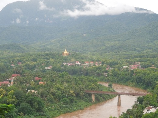 Love the golden temple spire in the distance