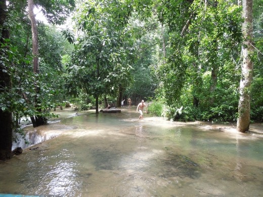 A very slippery stretch of rock that Joe must make his way across...