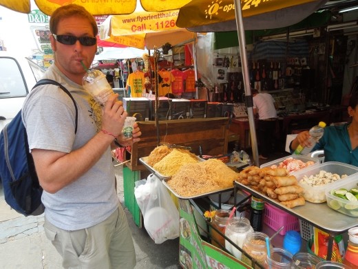 Pad Thai on the street! Heaven!