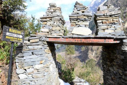 Stupe Gate to Namrung