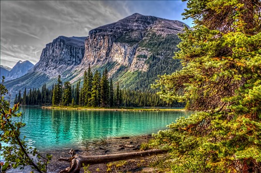 Maligne Lake in Jasper NP