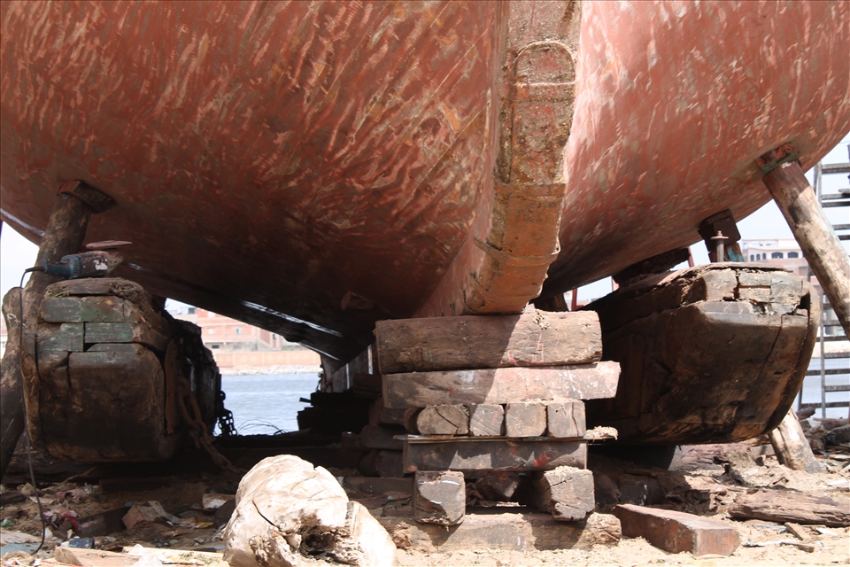 bottom of boat in ezbet al-burg