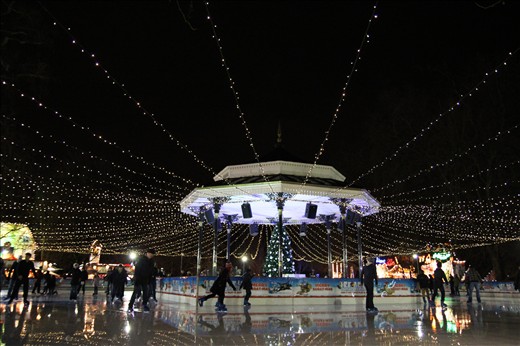 Ice Skating under the Lights! I  cant skate but made myself useful by taking a picture! 