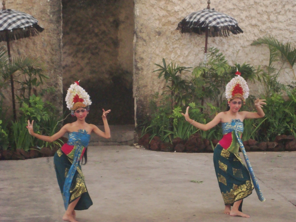 Traditional dance from Bali 