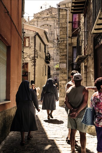 on the road smell of Sicilian culture to the ritual