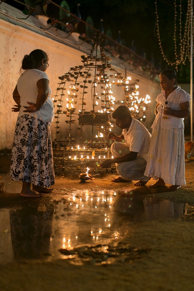 Meanwhile, other pilgrims are lighting terracotta oil lamps to reaffirm their devotion