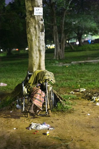 And yet, just outside the temple, this destitute old man sleeps under a tree after begging all day to eke out a living.
It seems he has been forsaken, not only by the scores of pilgrims passing by who think nothing of spending millions on rich offerings, but also by the god next door in this most sacred of cities.