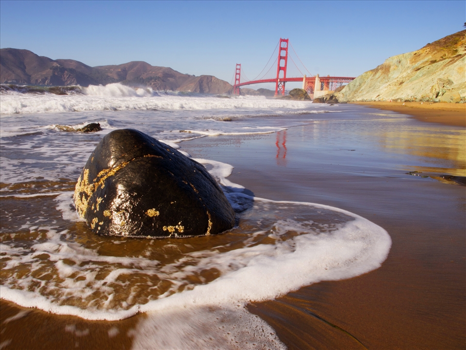 Always on my mind. I am drawn to you no matter where my day starts.