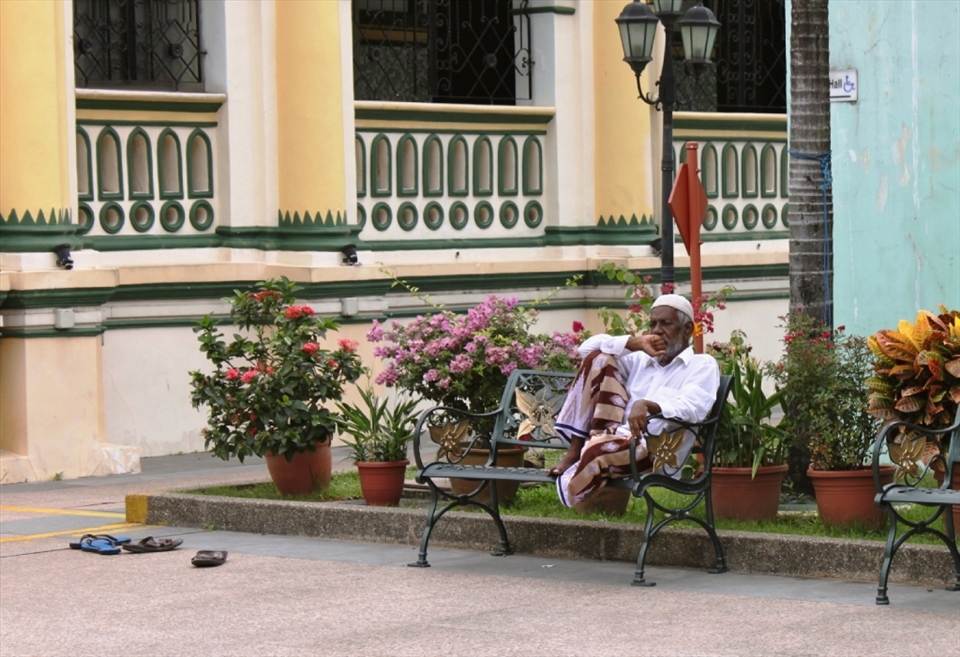 Every single day gives food for thought, a moment of peace to contemplate the world.  This photo was captured aside the Abdul Gaffoor Mosque in Little India