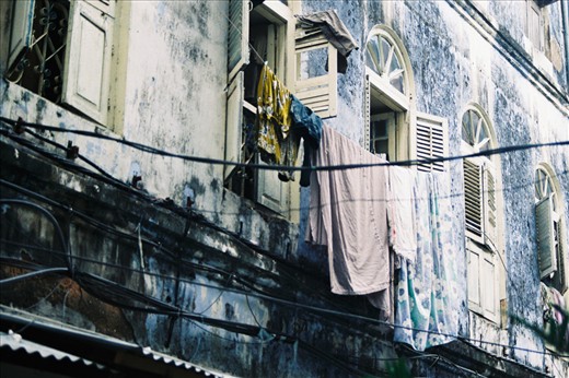 makeshift washing line outside window